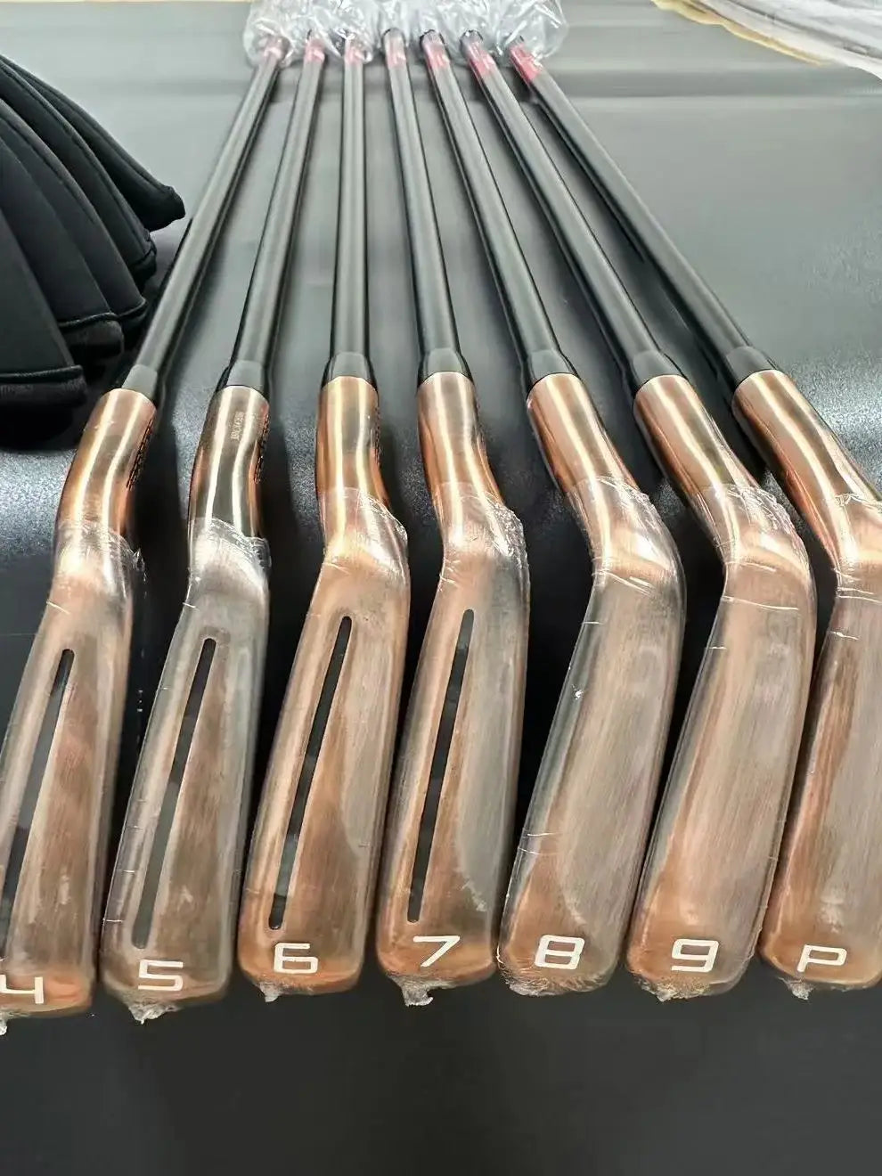 New Brand Golf Irons Copper Color Set P 790 456789p with Shaft