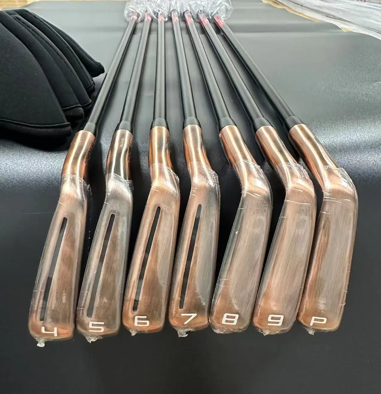 New Brand Golf Irons Copper Color Set P 790 456789p with Shaft